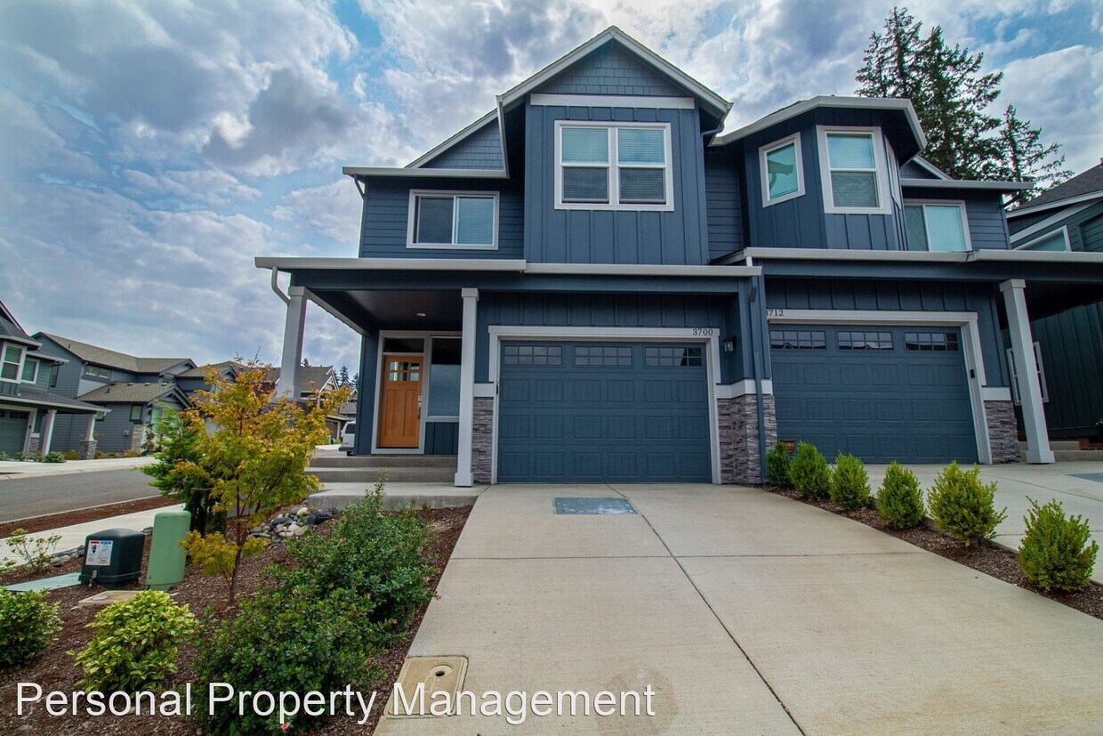 3 br, 2.5 bath House 3700 NW 64th Ave House Rental in Camas, WA