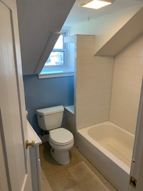 Bathroom - 157 School St