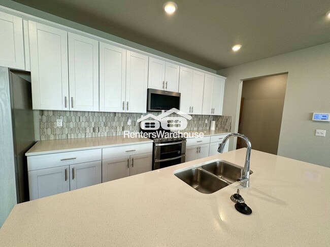 Building Photo - 857 Morning Glory Rd