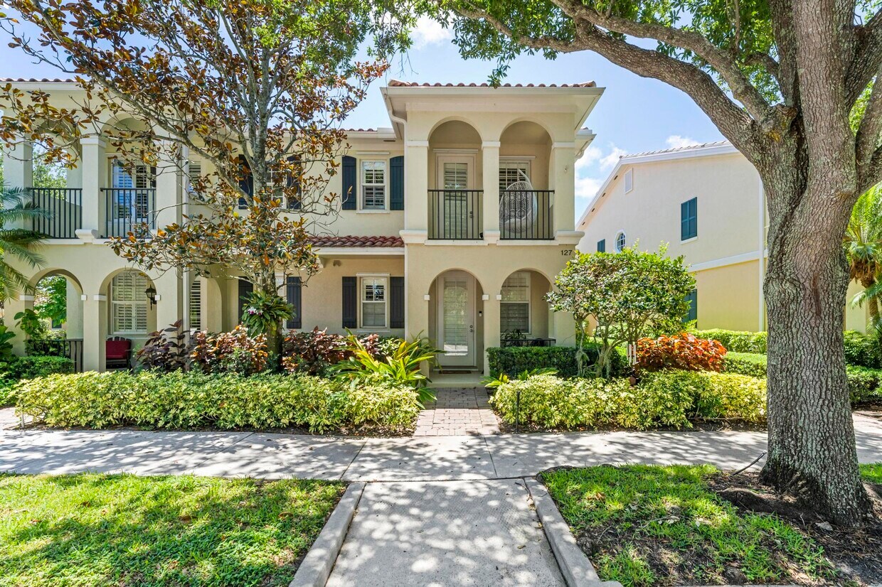 Primary Photo - 127 Rivinia Dr