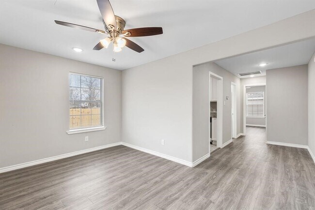 Foto del edificio - 4311 Hull St