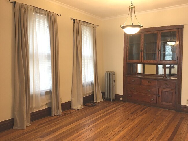 Foto del edificio - 3754 N Spaulding Ave