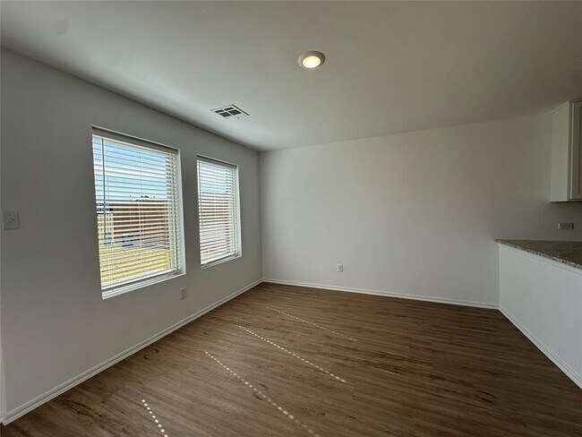 Building Photo - 1840 Wolford Wy