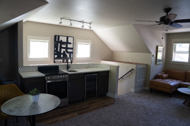 Building Photo - 1419 N 6th St