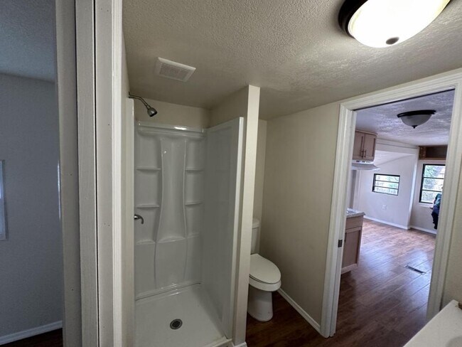 Building Photo - 3000 Clarcona Rd