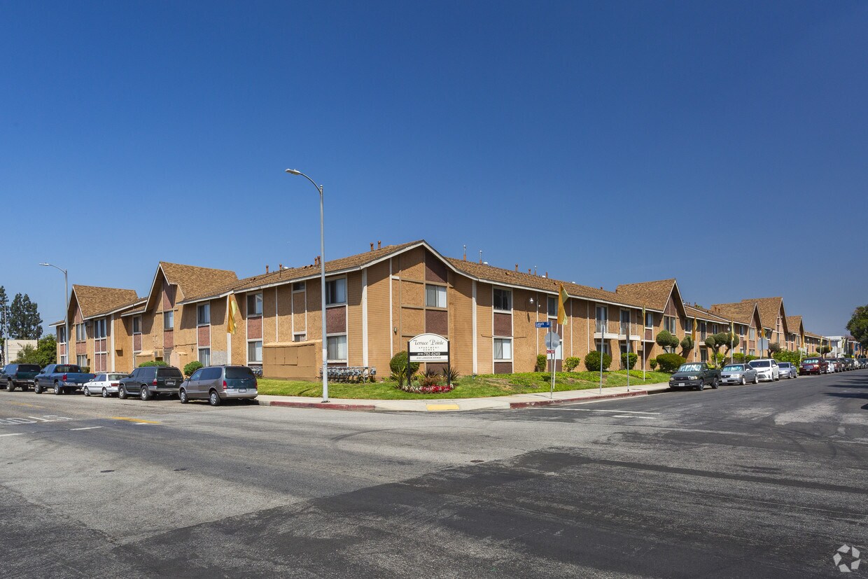 Terrace Pointe Apartments Alquileres en Van Nuys, CA