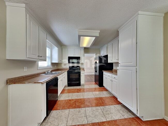 Building Photo - 2592 Freemans Walk Path