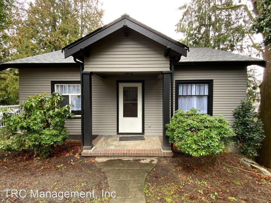 2 br, 1 bath House 3731 1/2 Rockefeller House Rental in Everett, WA