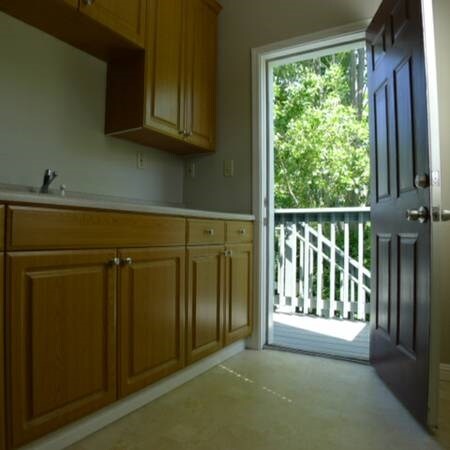 Vista interior - 1525 Derby St