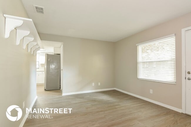 Foto del edificio - 612 Angelica Pl