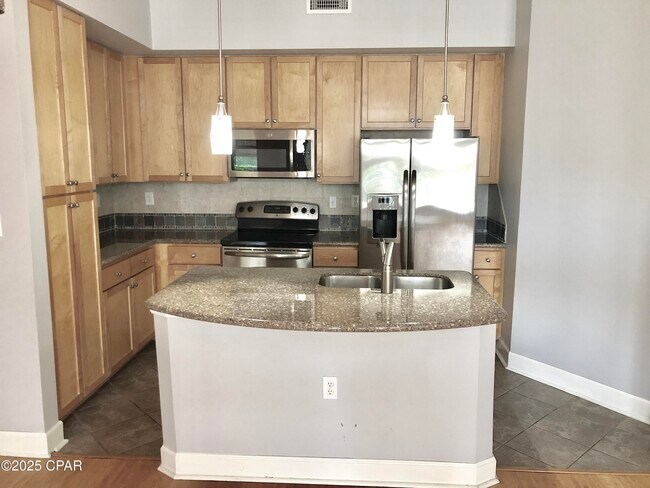 Foto del edificio - 8700 Front Beach Rd