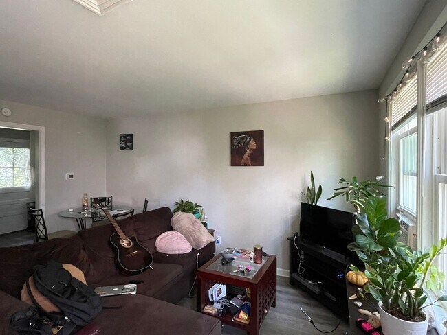 Foto del edificio - 2403 5th Ave