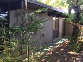Building Photo - 2565 San Carlos Dr