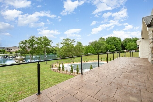 Photo - 95 Short Dr House