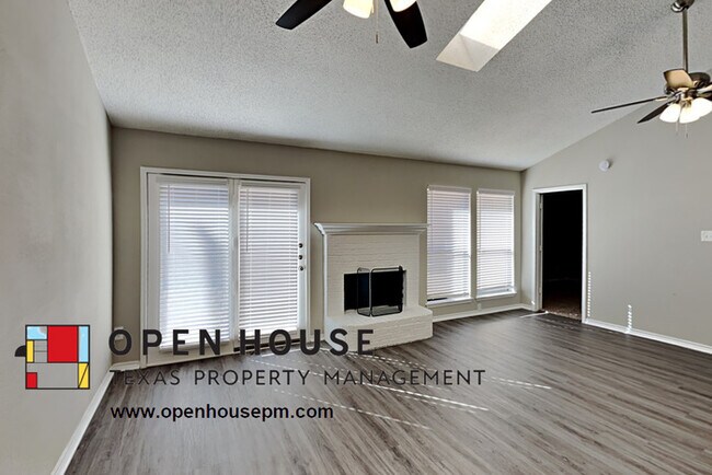 Building Photo - 6306 Tempest Dr, Arlington