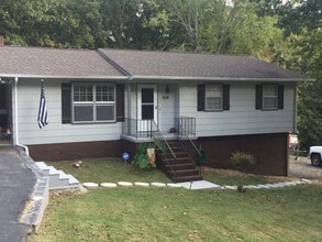 Building Photo - 636 Hathburn Dr