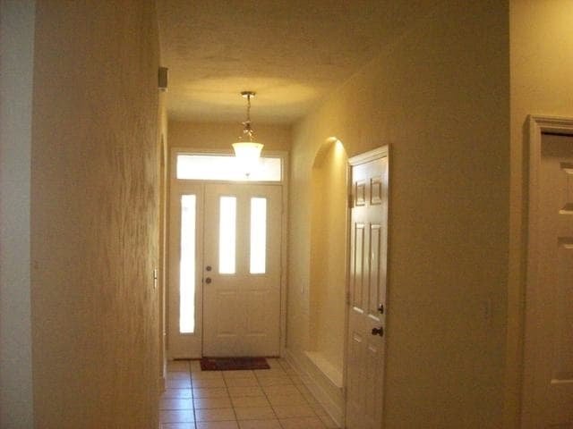 Foto del edificio - 5025 Hampton Ridge Ave