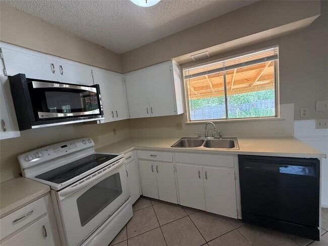 Foto del edificio - 1510 Glen Burnie Dr