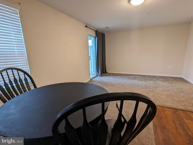 Building Photo - 141 Winslow Pl
