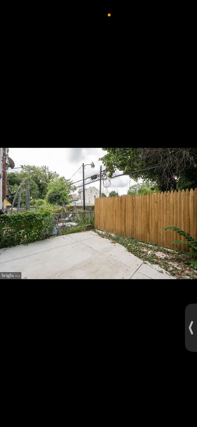 Building Photo - 5536 Blakemore St