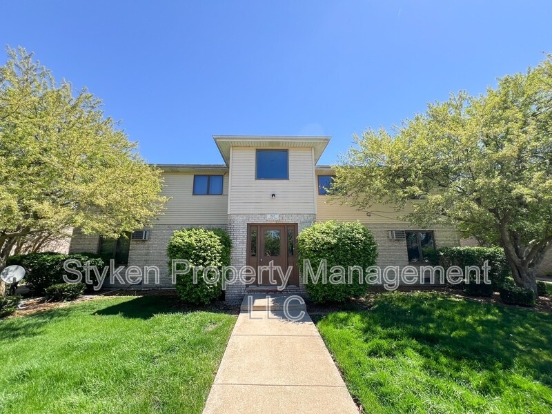 1042 Beauchamp Ave Unit 2, Manteno, IL 60950 Condo for Rent in