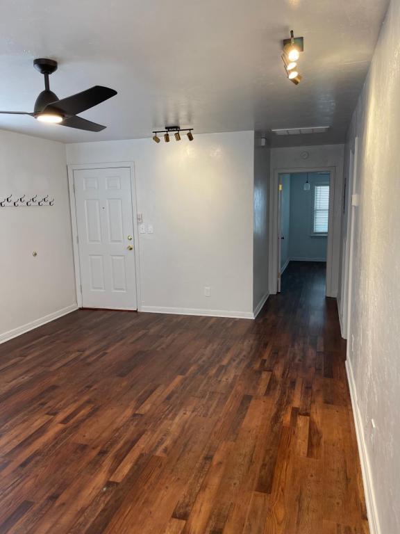 Foto del edificio - 2515 N Harvey Ave