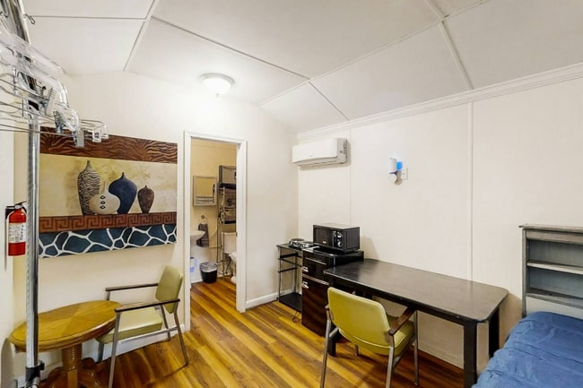 Photo - 2306 Escambia Dr Apartment