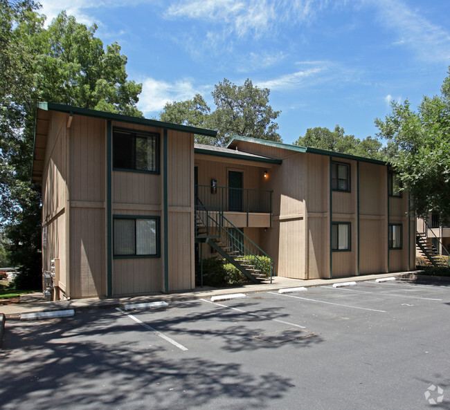 Building Photo - Crest View Apartments