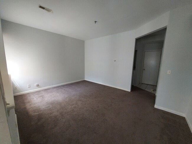 Building Photo - 369 Springmist Ct