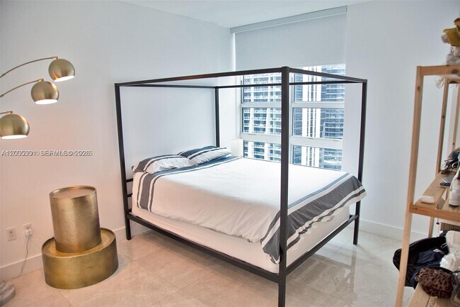 Foto del edificio - 951 Brickell Ave
