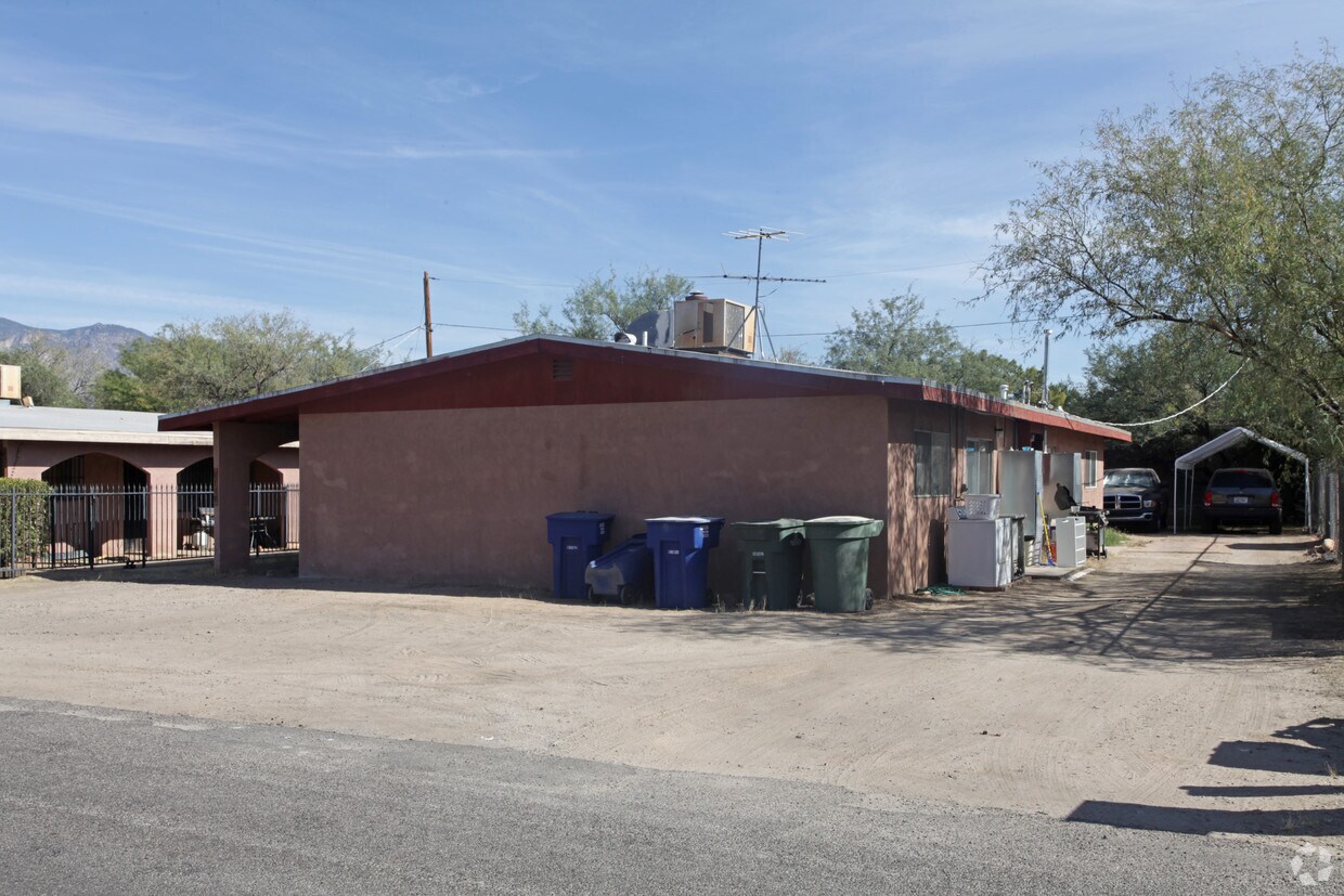 Fremont Duplex Apartments in Tucson, AZ