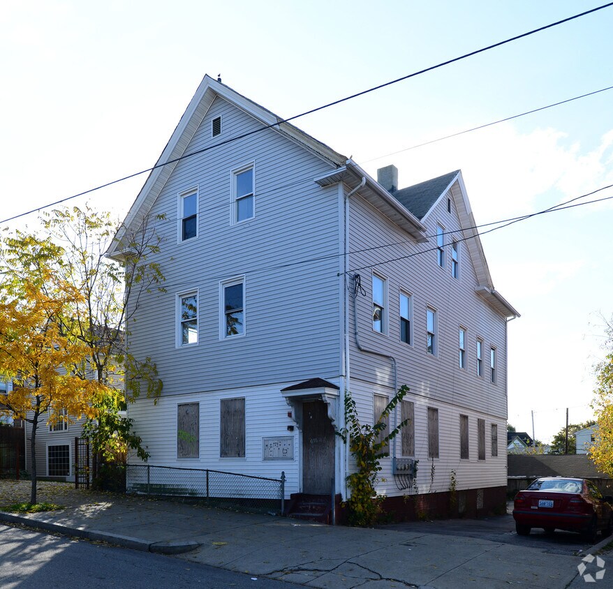 1058 Atwells Ave, Providence, RI 02909 Apartments in Providence, RI