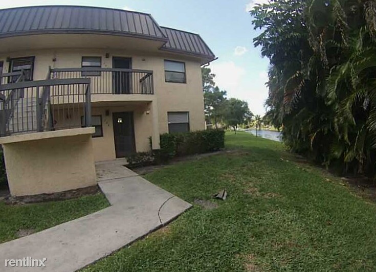 Foto principal - 1122 N Hiatus Rd