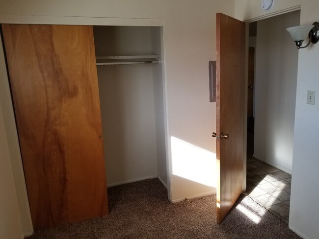 Foto del edificio - 415 2nd Ave E