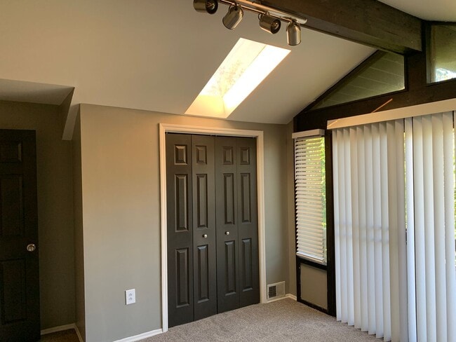 Building Photo - 2630 Edwards Wy