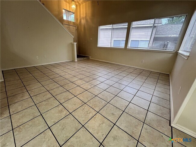 Foto del edificio - 809 Sagewood Trail