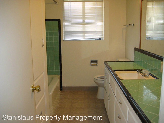 Foto del edificio - 2 br, 1 bath Apartment - 2314 Tully Road