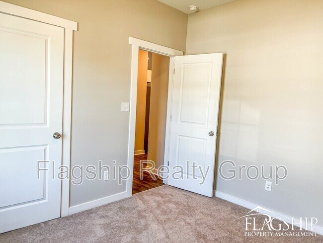 Foto del edificio - 1505 S Taylor St