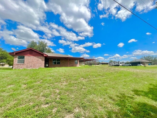 Foto del edificio - Country Living in Kempner!