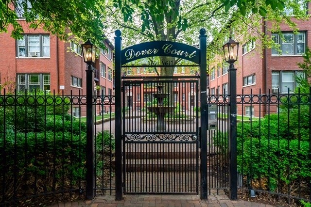 Foto del edificio - 4601 N Dover