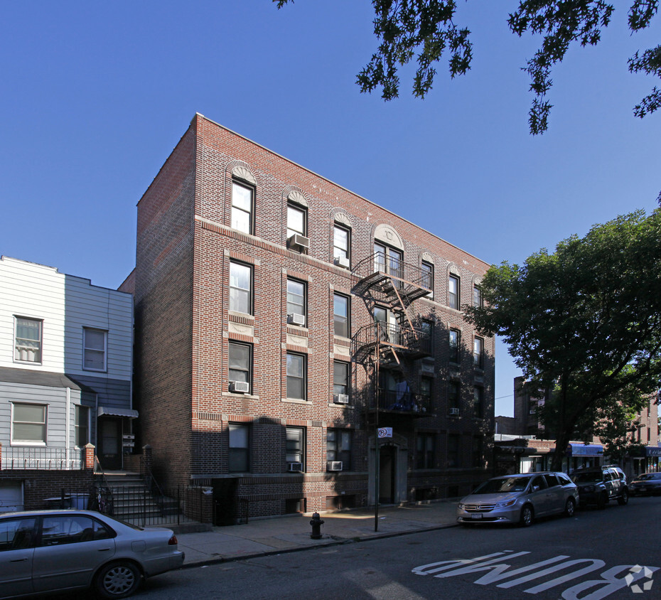 Foto principal - 24-40 38th St