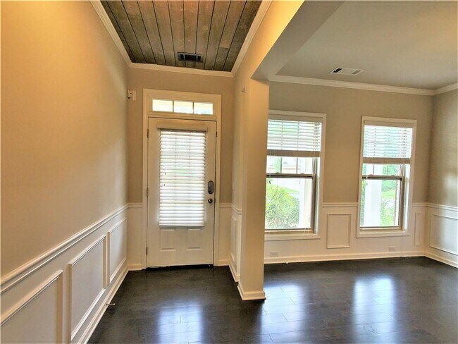 Building Photo - 2465 Matlin Way