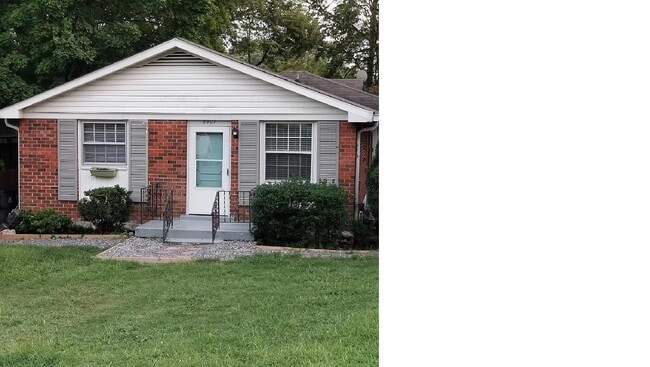 Building Photo - 2907 W Linden Ave