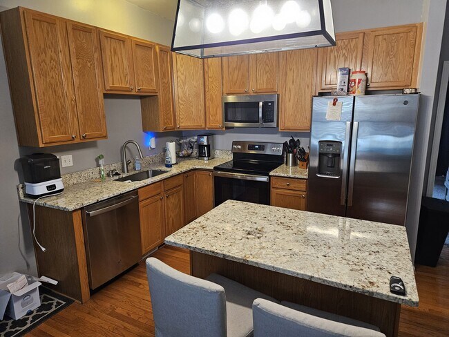 Foto del edificio - 56 W Bethune Ave