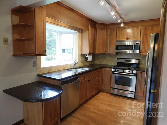 Building Photo - 3650 Sweetgrass Ln