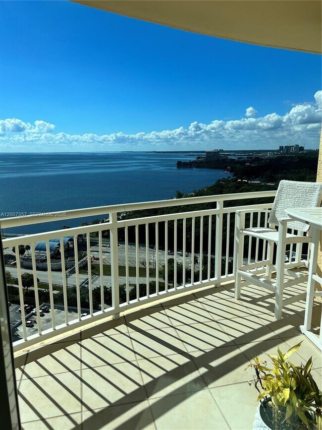 Foto del edificio - 2475 Brickell Ave