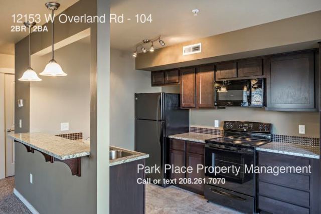Building Photo - 12153 W Overland Rd