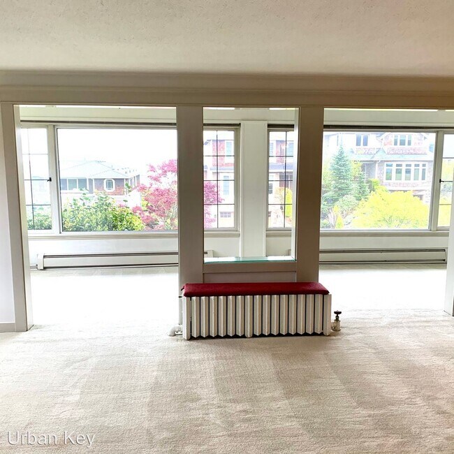 Foto del edificio - 1330 California Ave SW