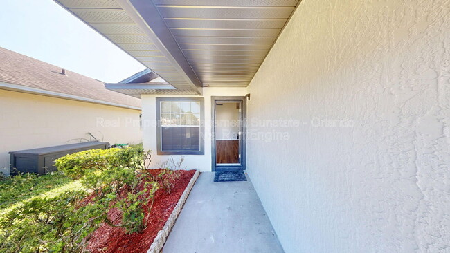 Photo - 9719 Red Clover Ave House