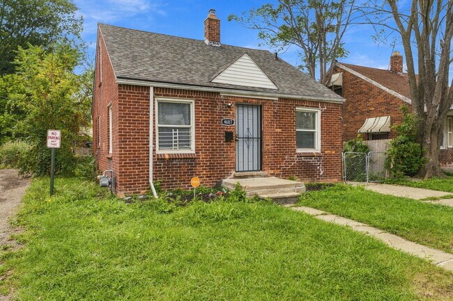 Building Photo - 4607 Cadieux Rd